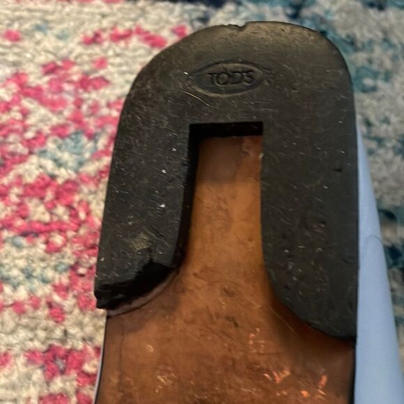 TOD'S Women's Light Gray Loafers - Picture 8 of 8